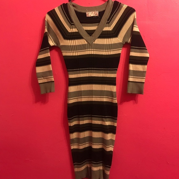 Dresses & Skirts - Striped olive dress 💕